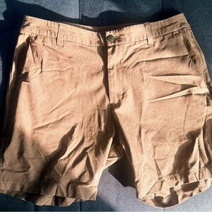 lululemon athletica Tan Men Shorts Hybrids - 32 waist - 5 inseam